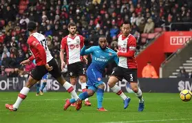 爱游戏-赛后荷甲传出新动向，尼斯临场应变，管理层表态——气氛紧张，球探报告显示潜力的简单介绍